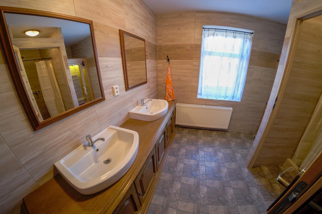 Stovka Bozanov Božanov Exterior foto